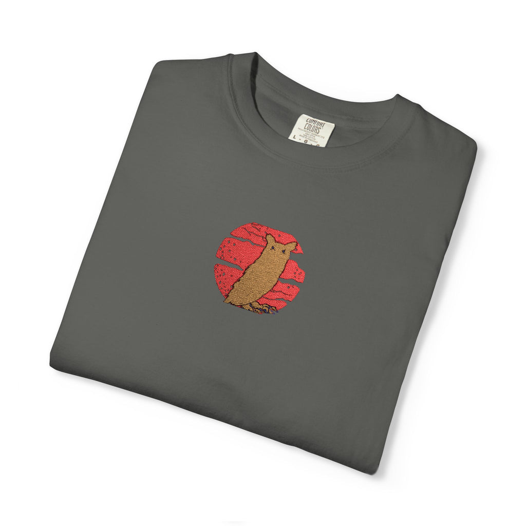 Garment-Dyed Unisex T-Shirt with Artistic Design, Cool Graphic Tee, Casual Summer Top, Unique Gift for Friends, Vintage Style Shirt, [...]
