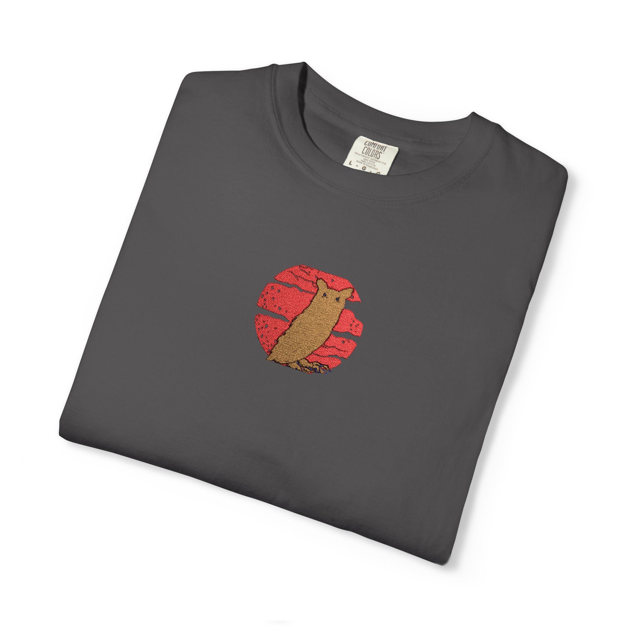 Garment-Dyed Unisex T-Shirt with Artistic Design, Cool Graphic Tee, Casual Summer Top, Unique Gift for Friends, Vintage Style Shirt, [...]