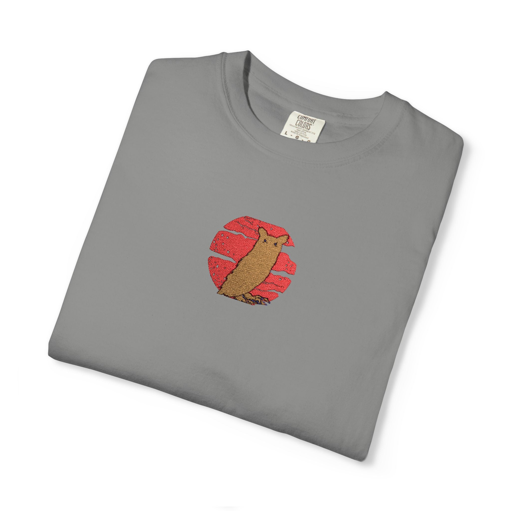 Garment-Dyed Unisex T-Shirt with Artistic Design, Cool Graphic Tee, Casual Summer Top, Unique Gift for Friends, Vintage Style Shirt, [...]